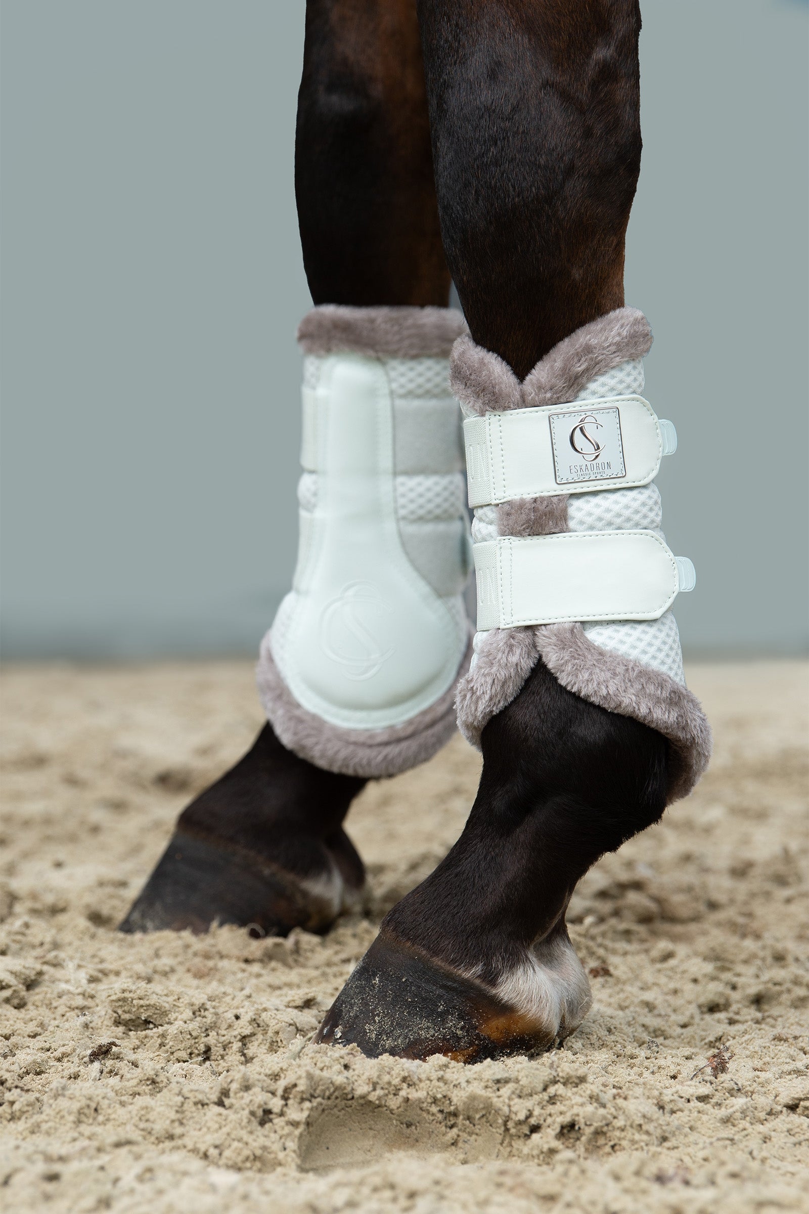 Eskadron Classic Sports Tendon Boots Mesh Fauxfur SS24  Leg Protection & Hoof Protection for Horses