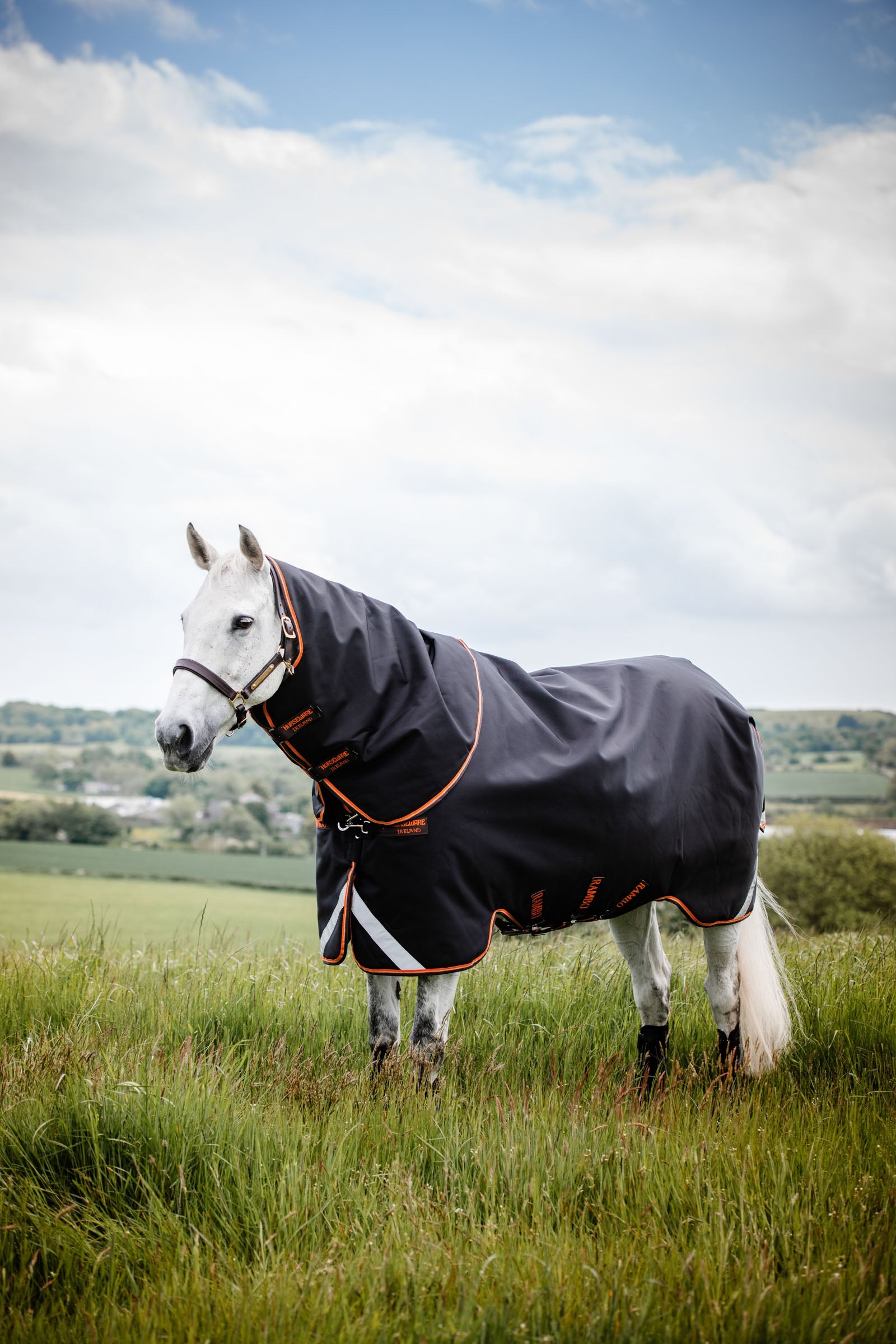 Horseware New Rambo Supreme Turnout incl. Detachable Hood, 200g Horse Rugs