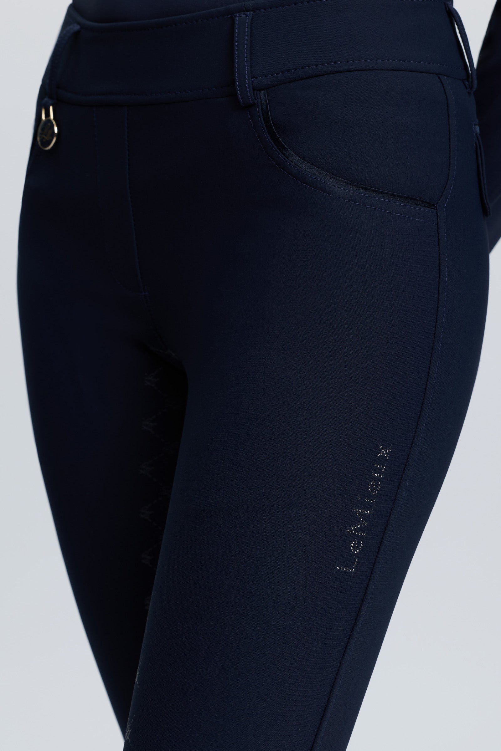 Model shot 3