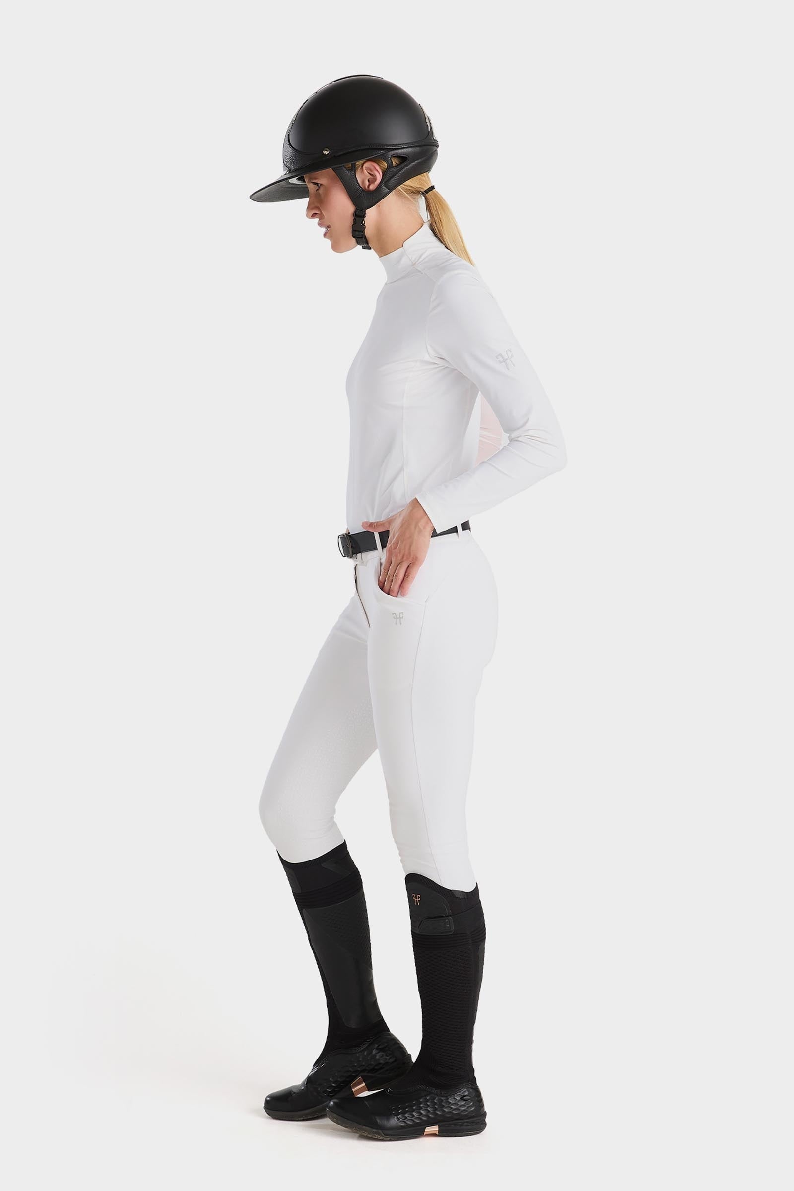 Model shot 6
