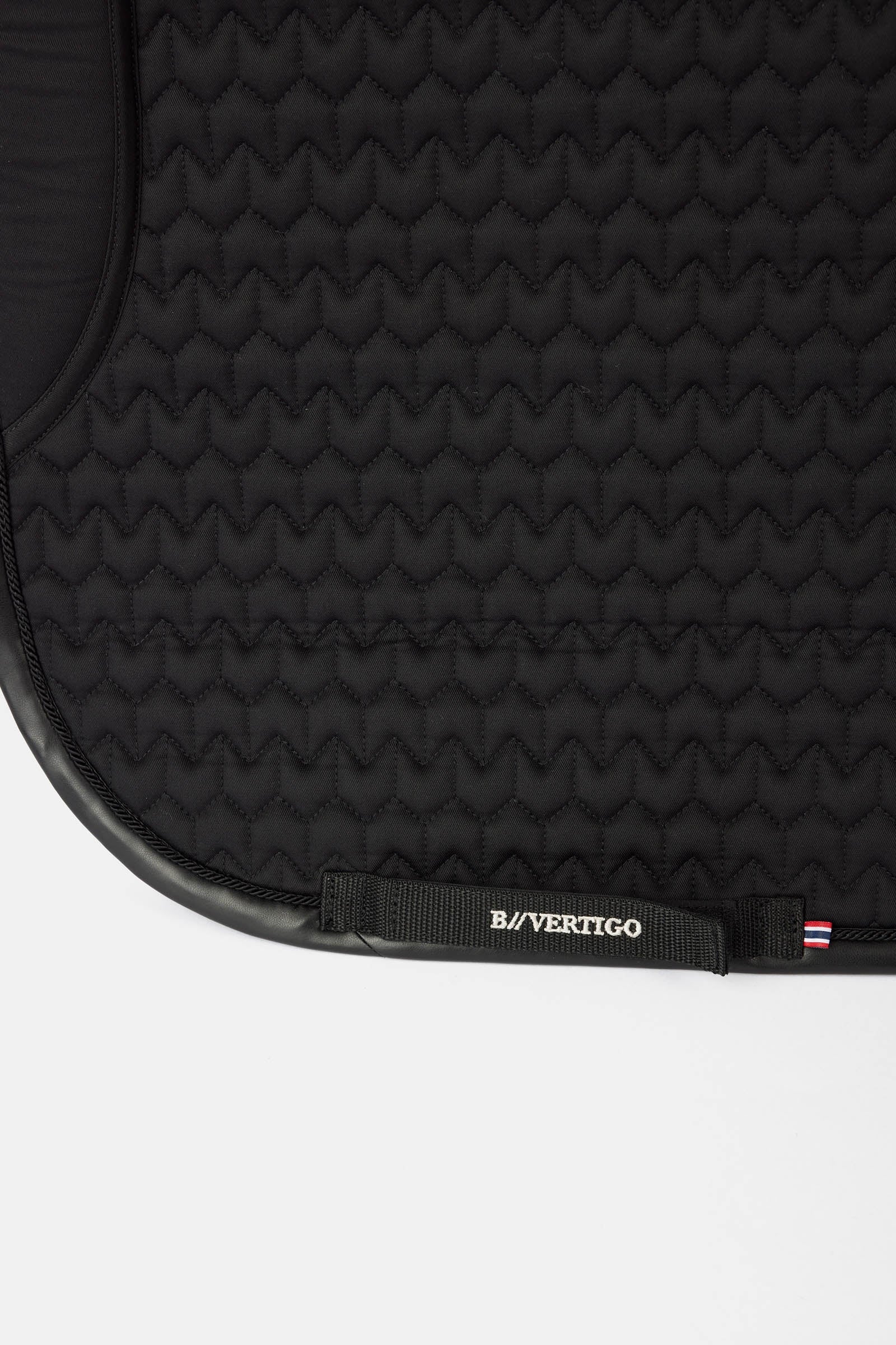 Pack shot 4