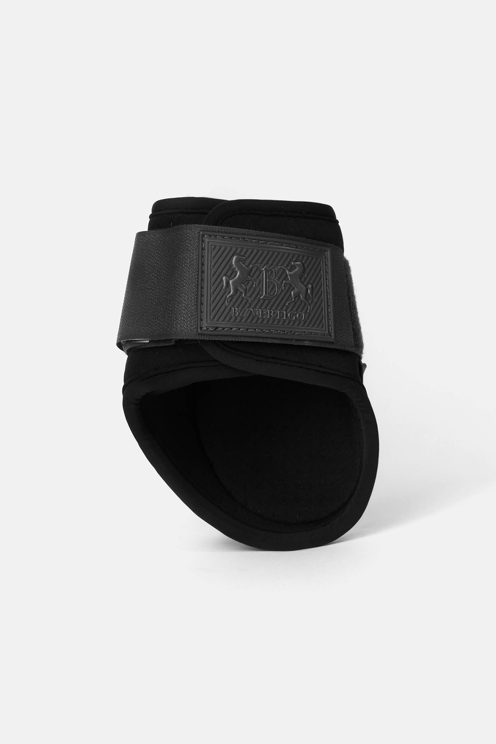 Pack shot 4