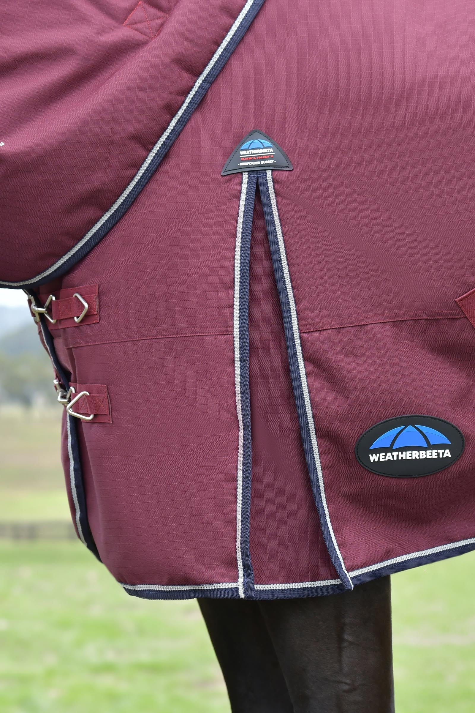 Weatherbeeta Comfitec Essential Turnout Detach-a-Neck, 50 g Horse Rugs