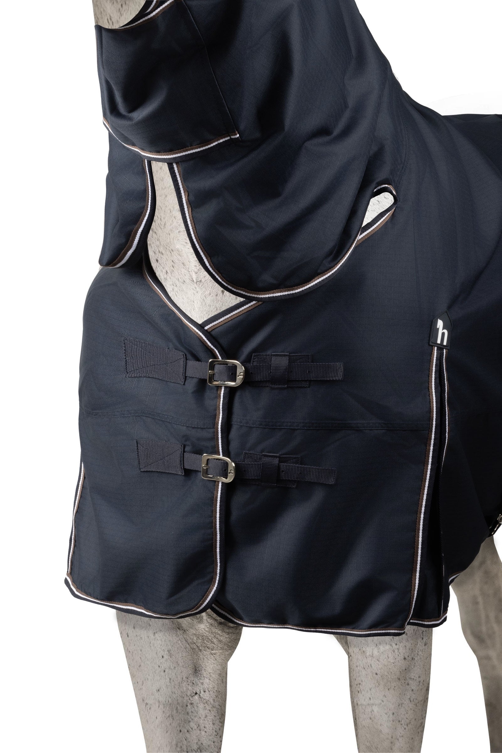 Pack shot 2