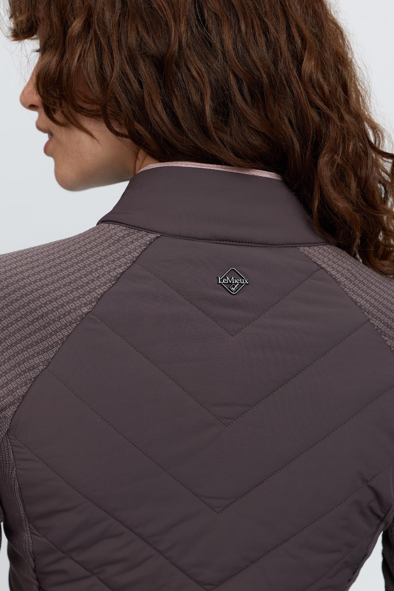Model shot 5