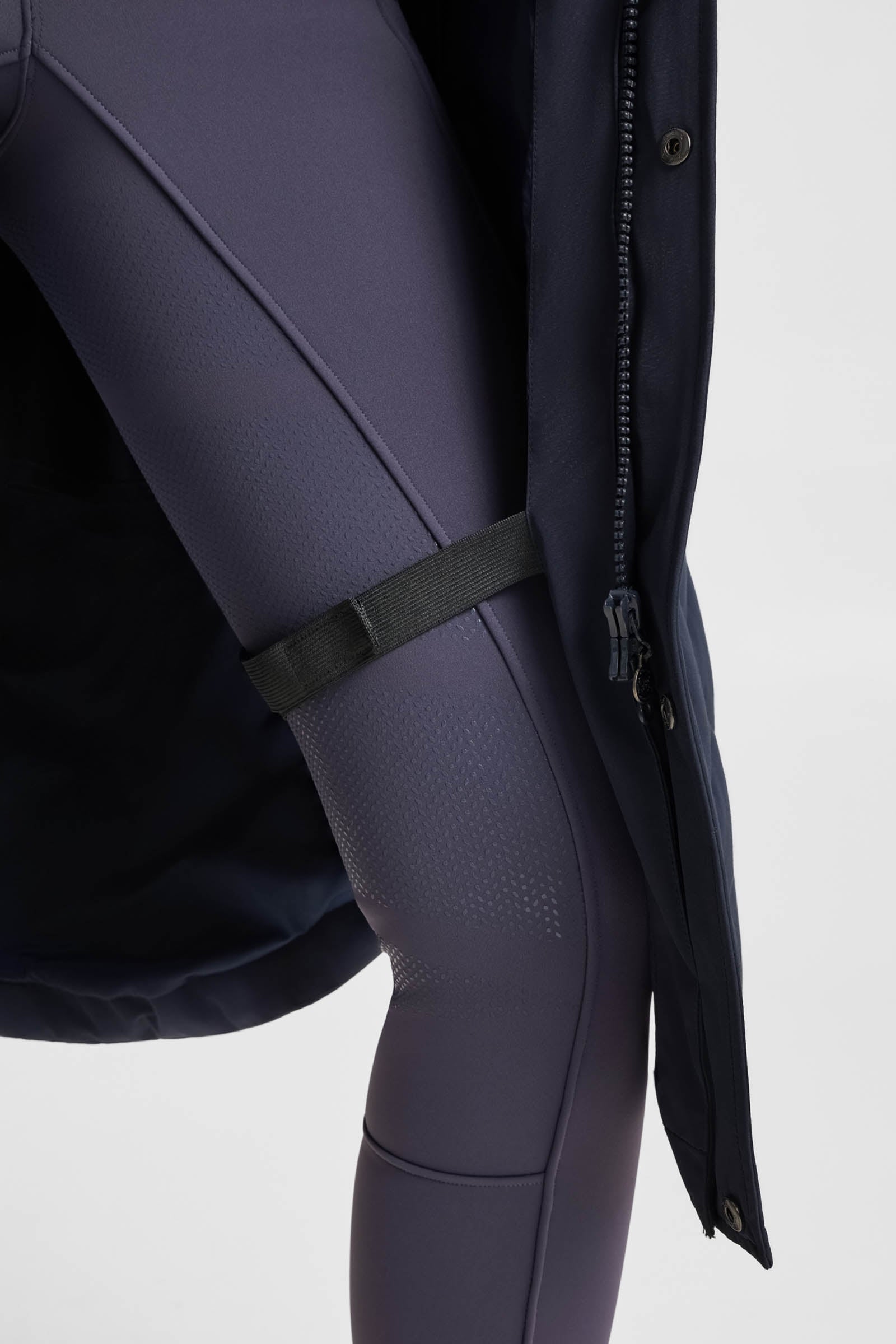 Model shot 5