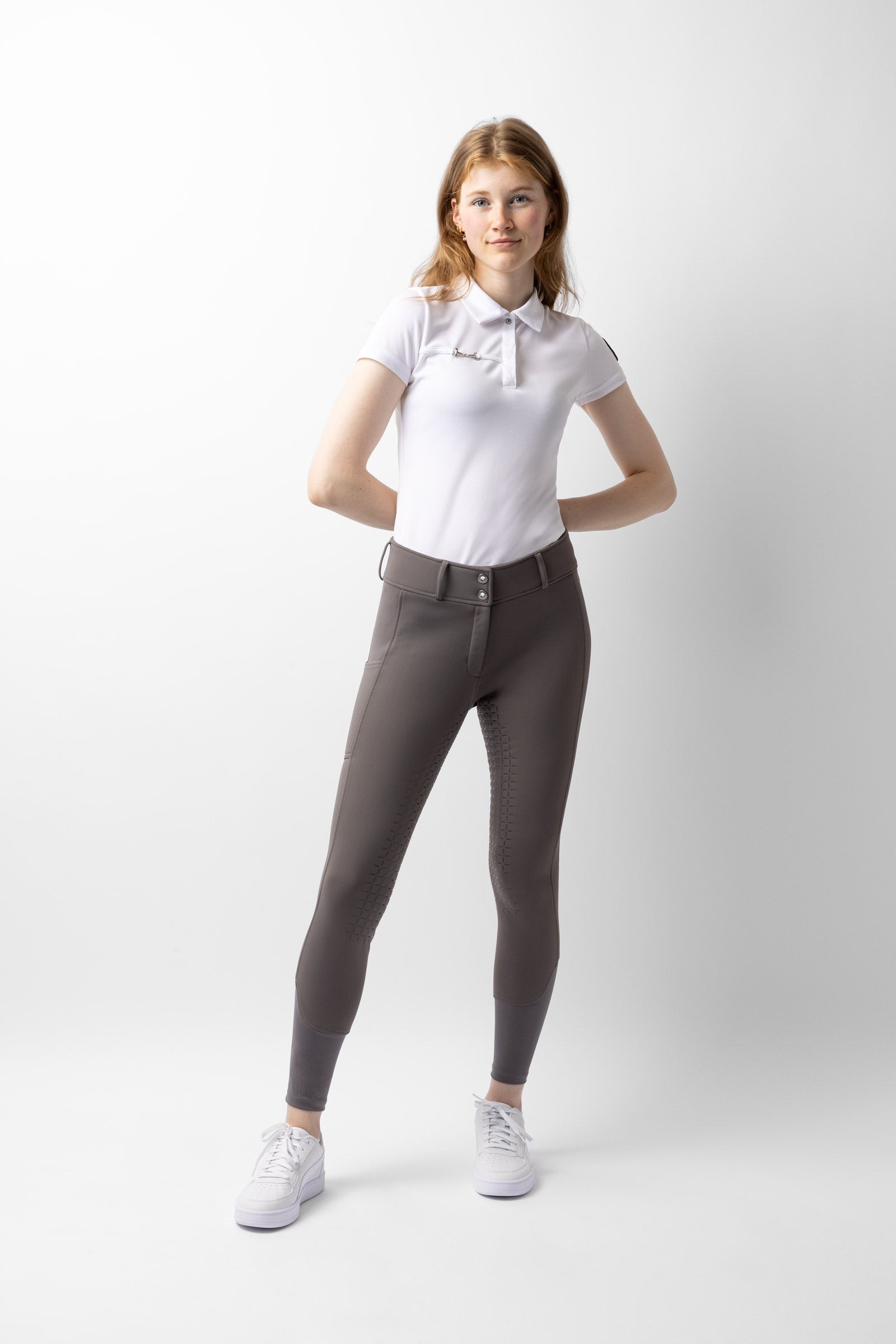 Model shot 2